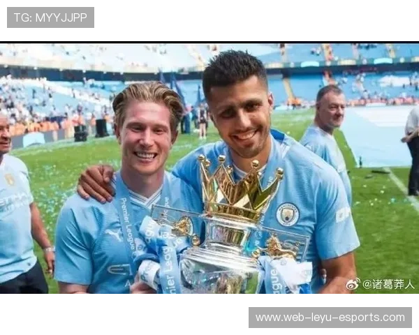 足球球星合影技巧两人合照拍摄要领及姿势选择解析