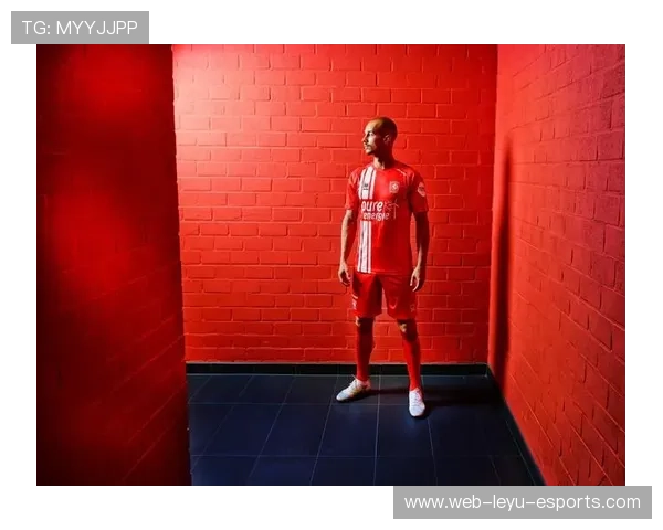 足球鞋穿着时长最长的球星揭秘 助力他成就辉煌职业生涯